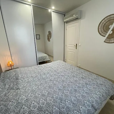 La Fontaine Apartment